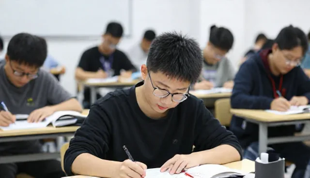 如何选择适合的C1基础课程?